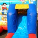 Château Pirate ( avec toboggan )