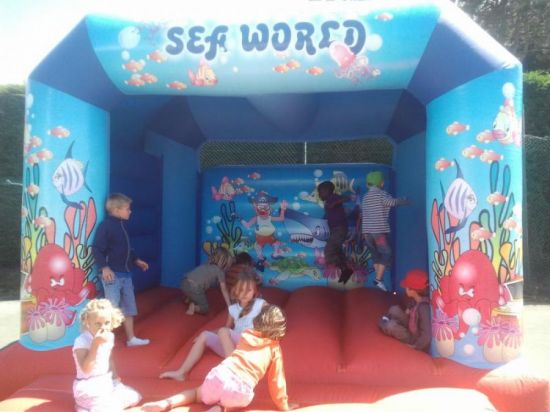 Location de Chateau gonflable SEA WORLD