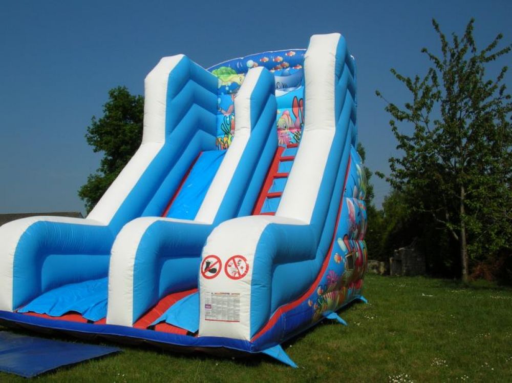 Location de Toboggan gonflable mer, Vannes Bretagne Pays de la Loire